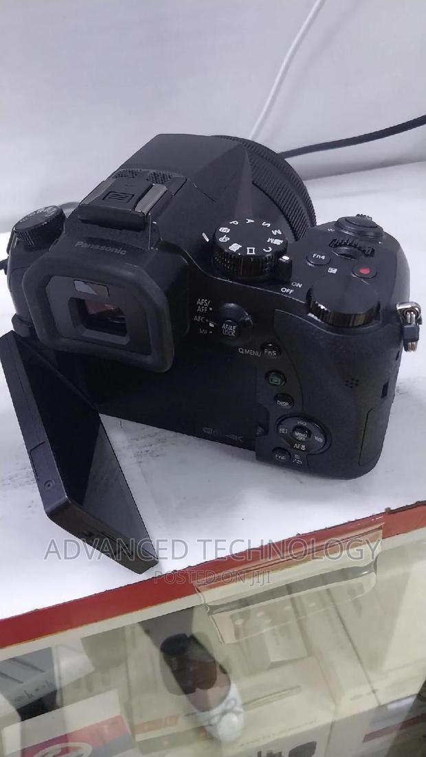 Lumix/Panasonic Fz1000 With Lense - thumbnail 2