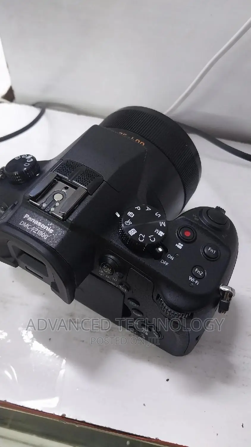 Lumix/Panasonic Fz1000 With Lense