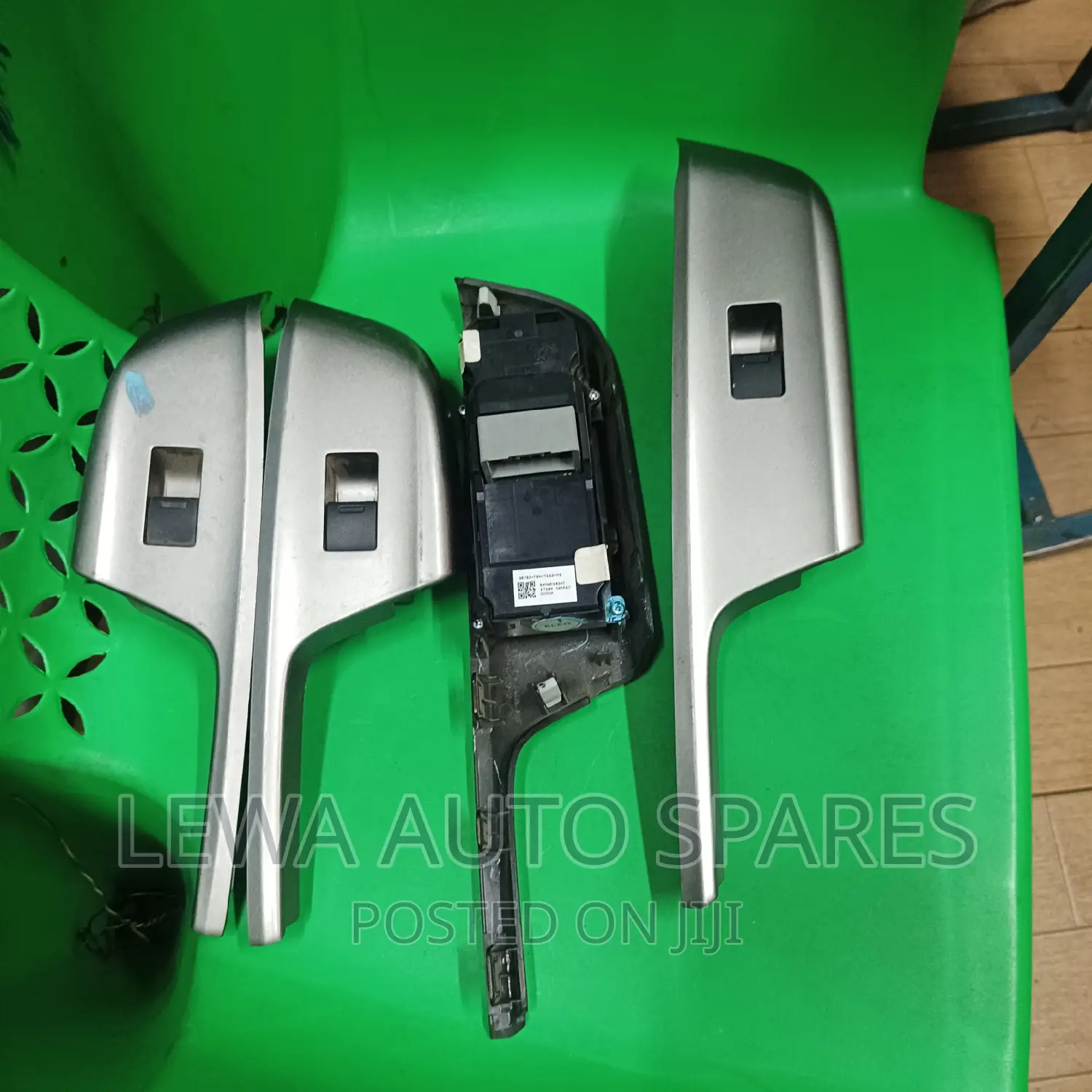 Power Master Control Switch Honda Cr-v–Ex Japan –Nairobi Cbd