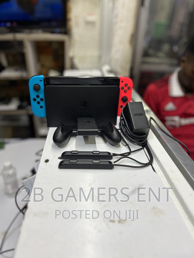Nitendo Switch Oled - thumbnail 5