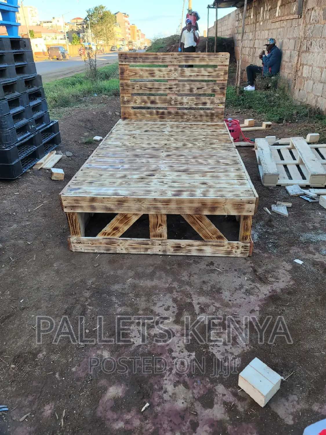 Pallet Bed- 4*6 Blazed Pallet Bed. (CM0,3)
