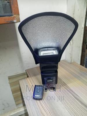 Godox Thinklite Camera Flash With Trigger and Reflector - main view