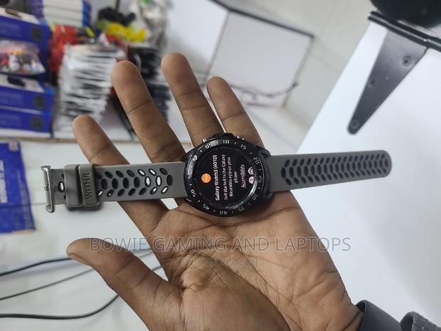 Samsung Smart Watch 3 - main view