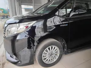 Toyota Noah 1.8 FWD Hybrid (7 seater) 2016 Black