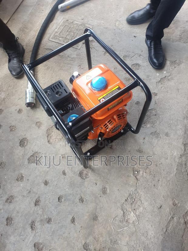 Powerhorse Poker-Vibrator Machine Available - thumbnail 5