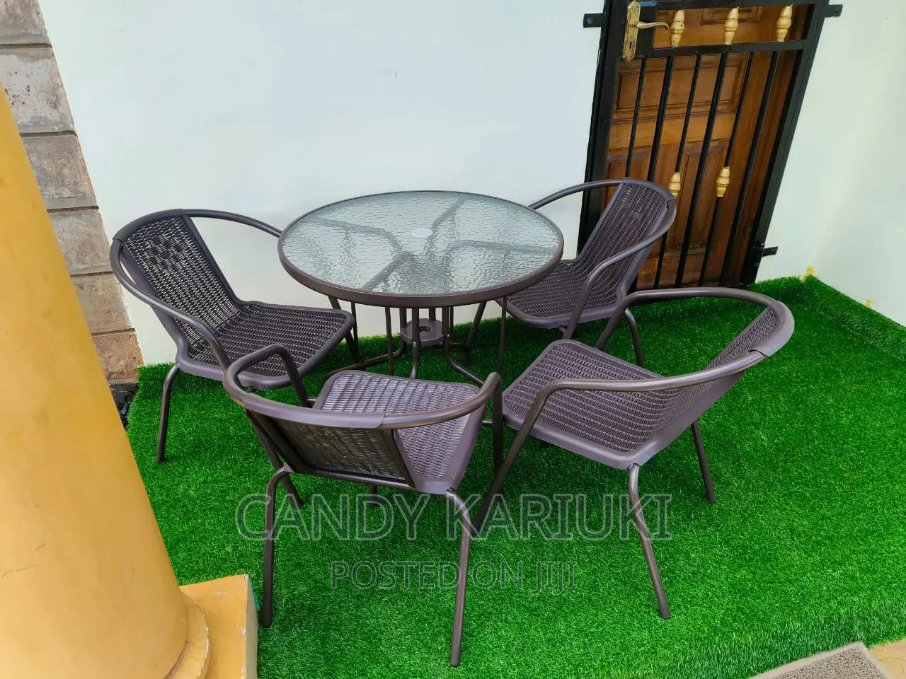 Spacious 4 Seater Balcony Set