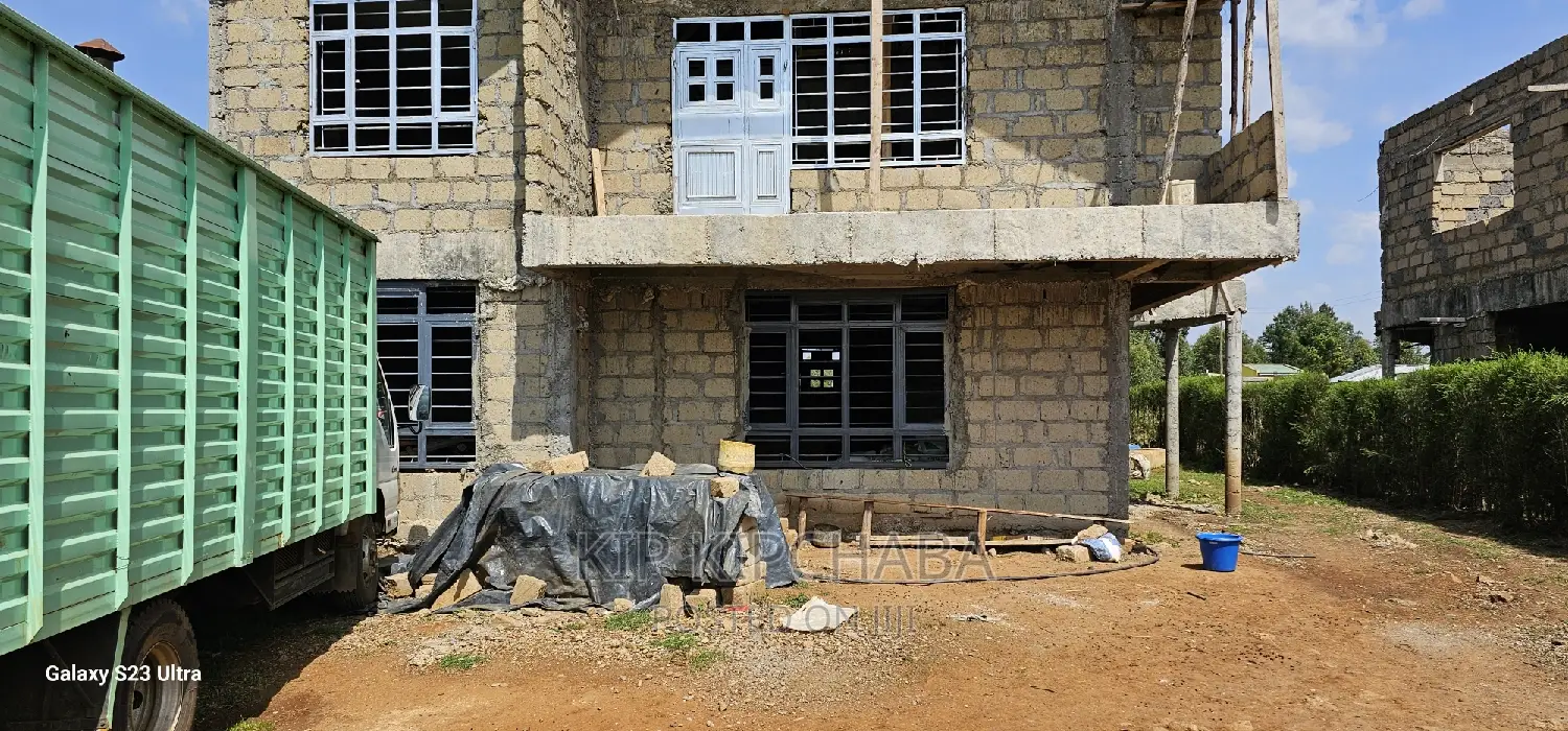 5bdrm Maisonette in Royalton, Racecourse for sale
