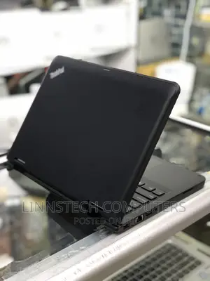 Laptop Lenovo Yoga 11e 4GB Intel Celeron SSD 128GB