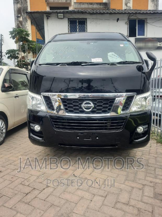 Nissan Caravan (Urvan) 2017 Black - thumbnail 2