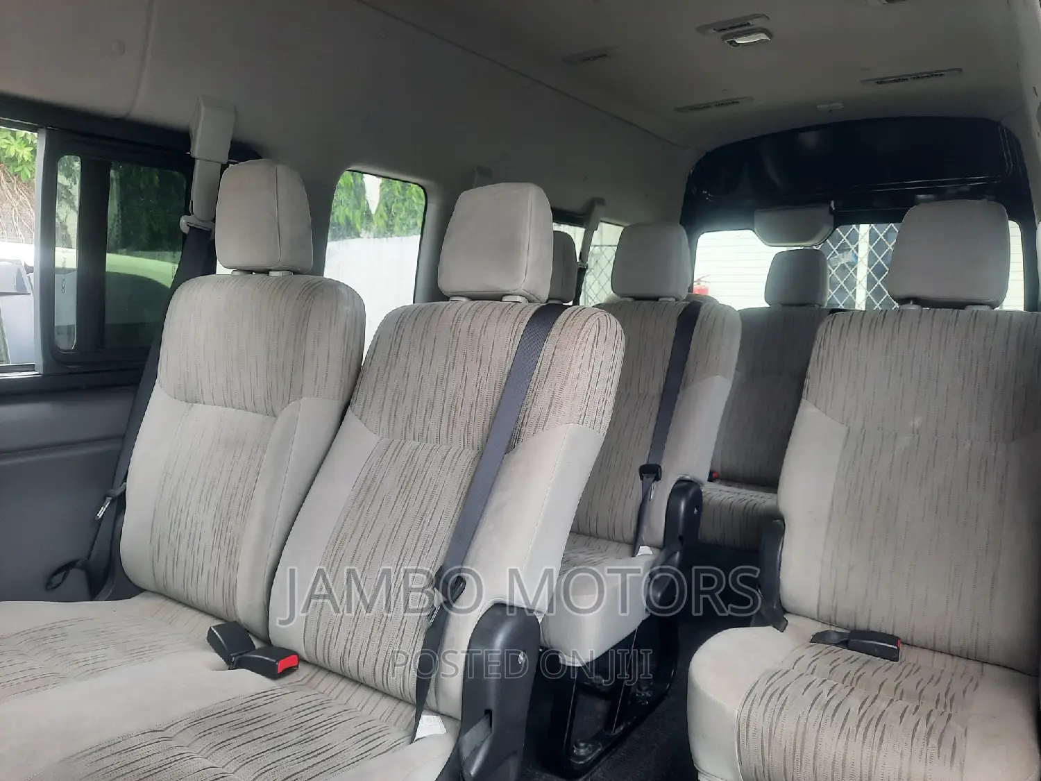 Nissan Caravan (Urvan) 2017 Black