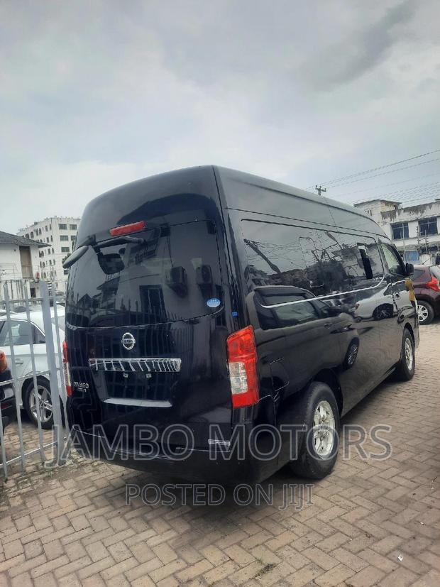 Nissan Caravan (Urvan) 2017 Black - thumbnail 12