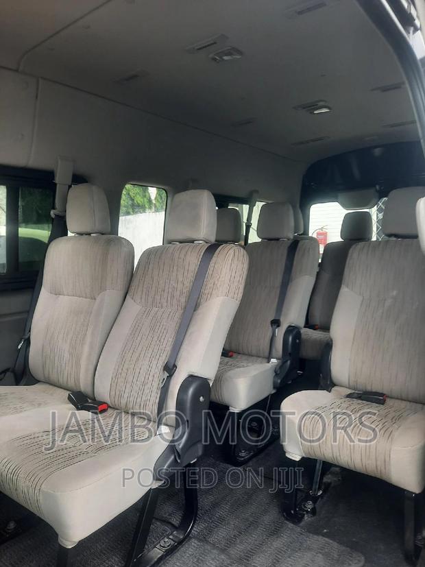 Nissan Caravan (Urvan) 2017 Black - thumbnail 9