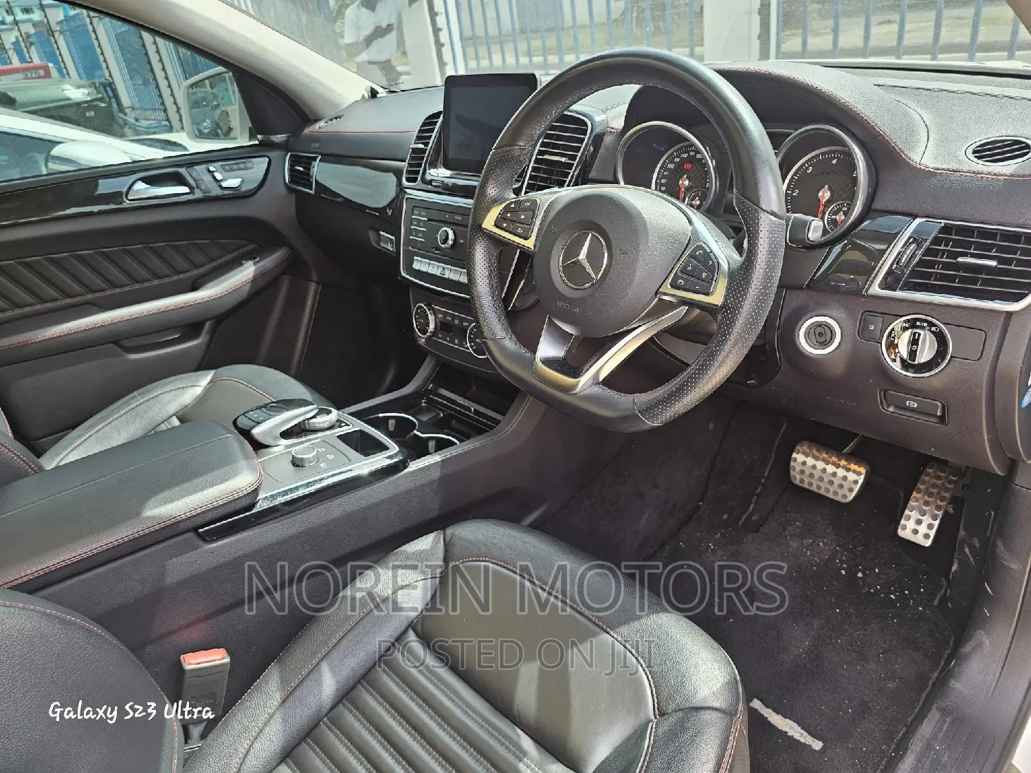 Mercedes-Benz GLE-Class 2018 Off white