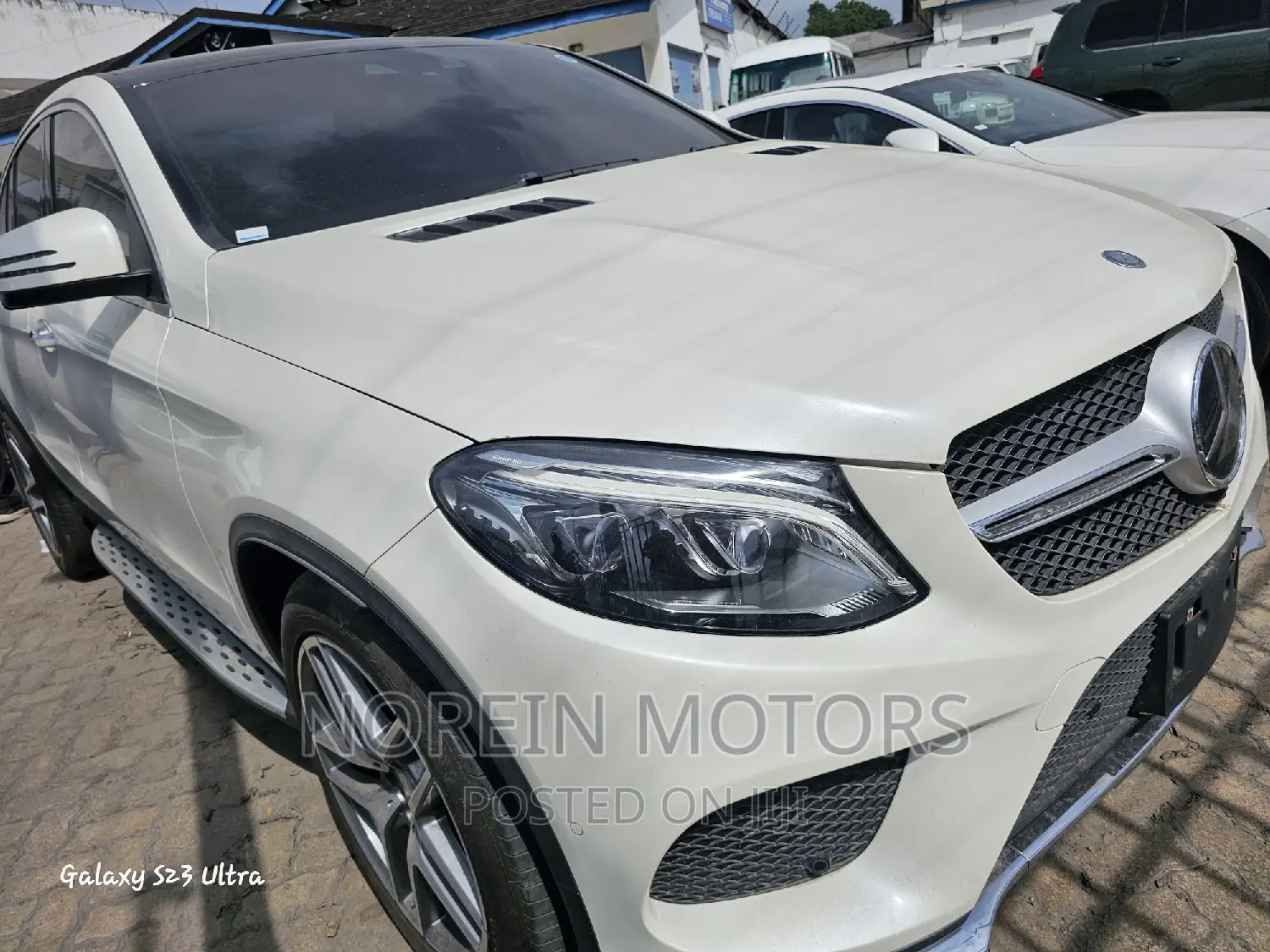 Mercedes-Benz GLE-Class 2018 Off white