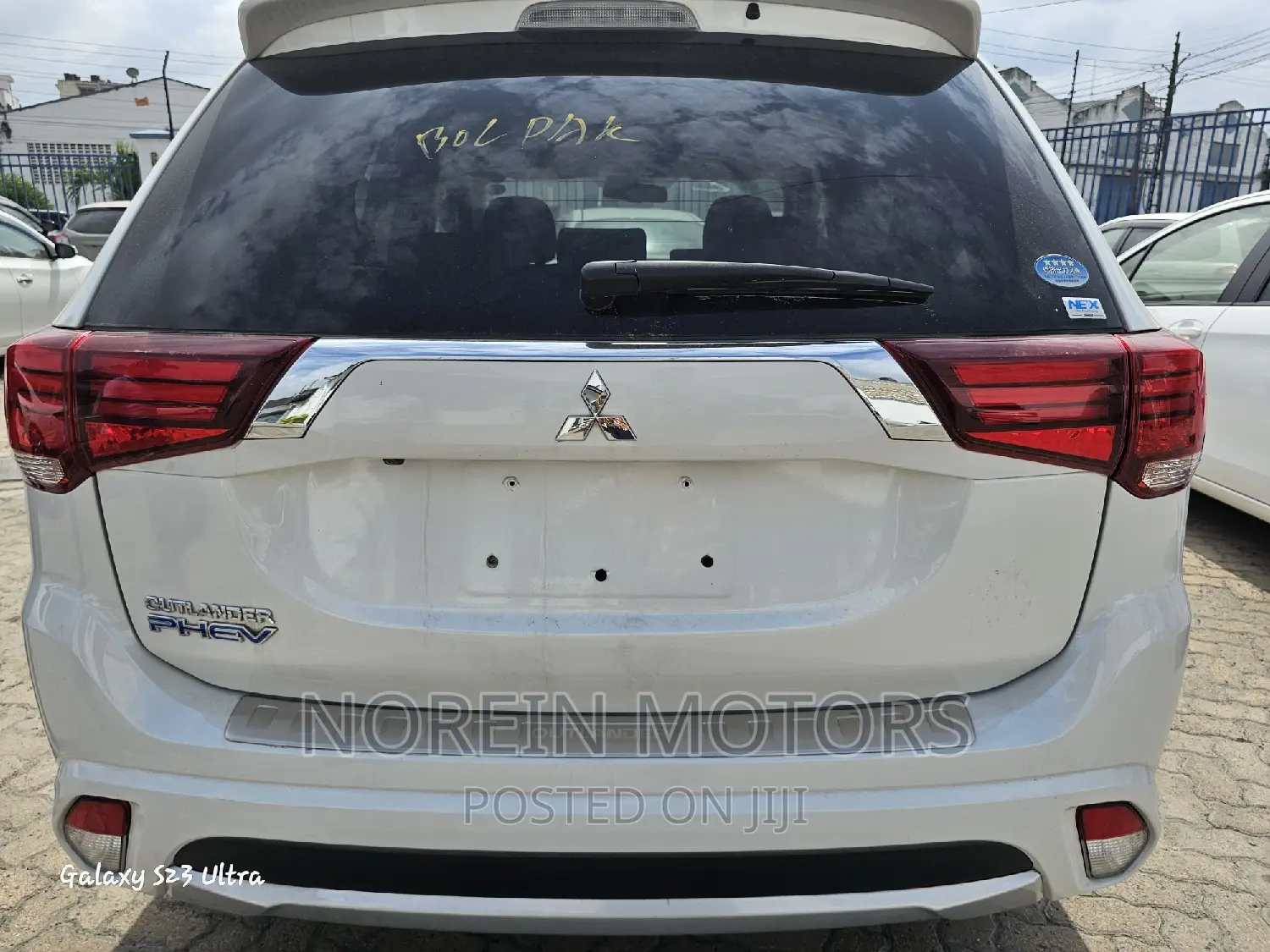 Mitsubishi Outlander 2017 Pearl