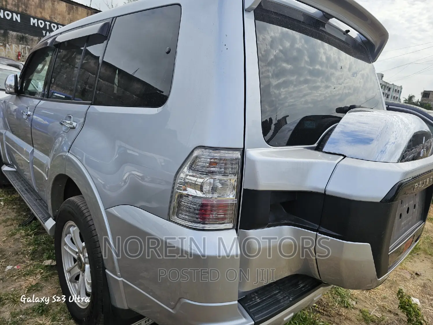 Mitsubishi Pajero Sport 2017 Silver