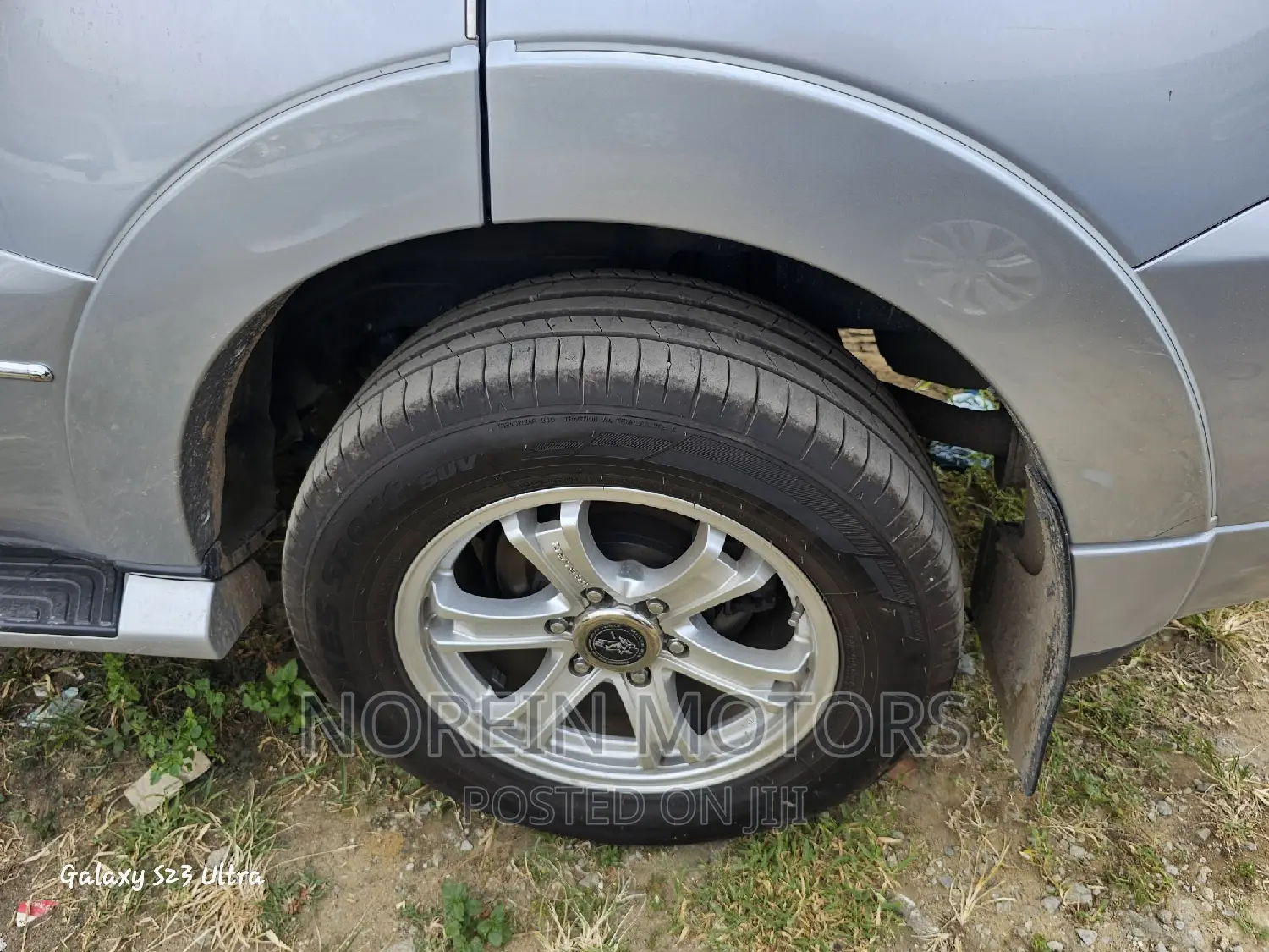 Mitsubishi Pajero Sport 2017 Silver