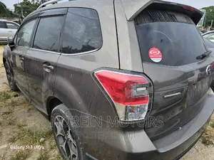 Subaru Forester 2017 Gold