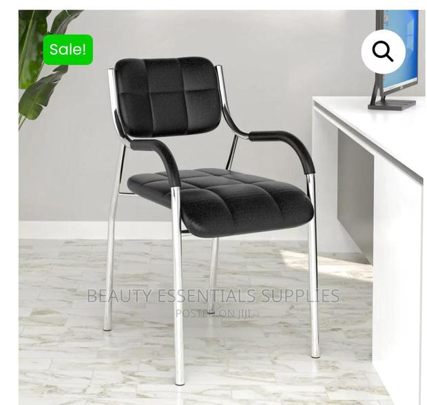 Beauty Chair/ Manicure Seat/ Salon Seat