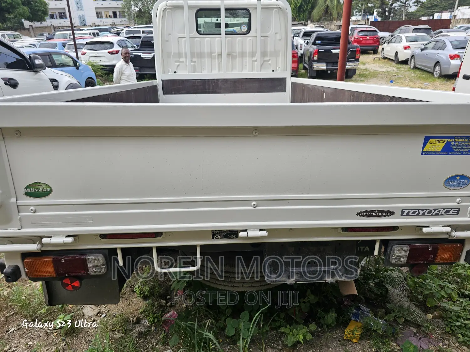 Toyota Dyna 2016 White