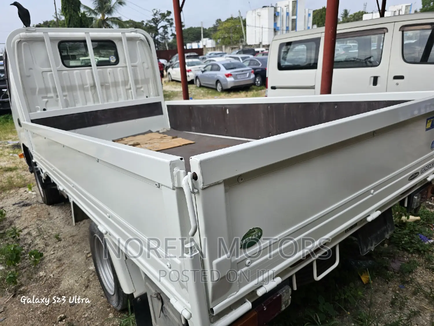 Toyota Dyna 2016 White