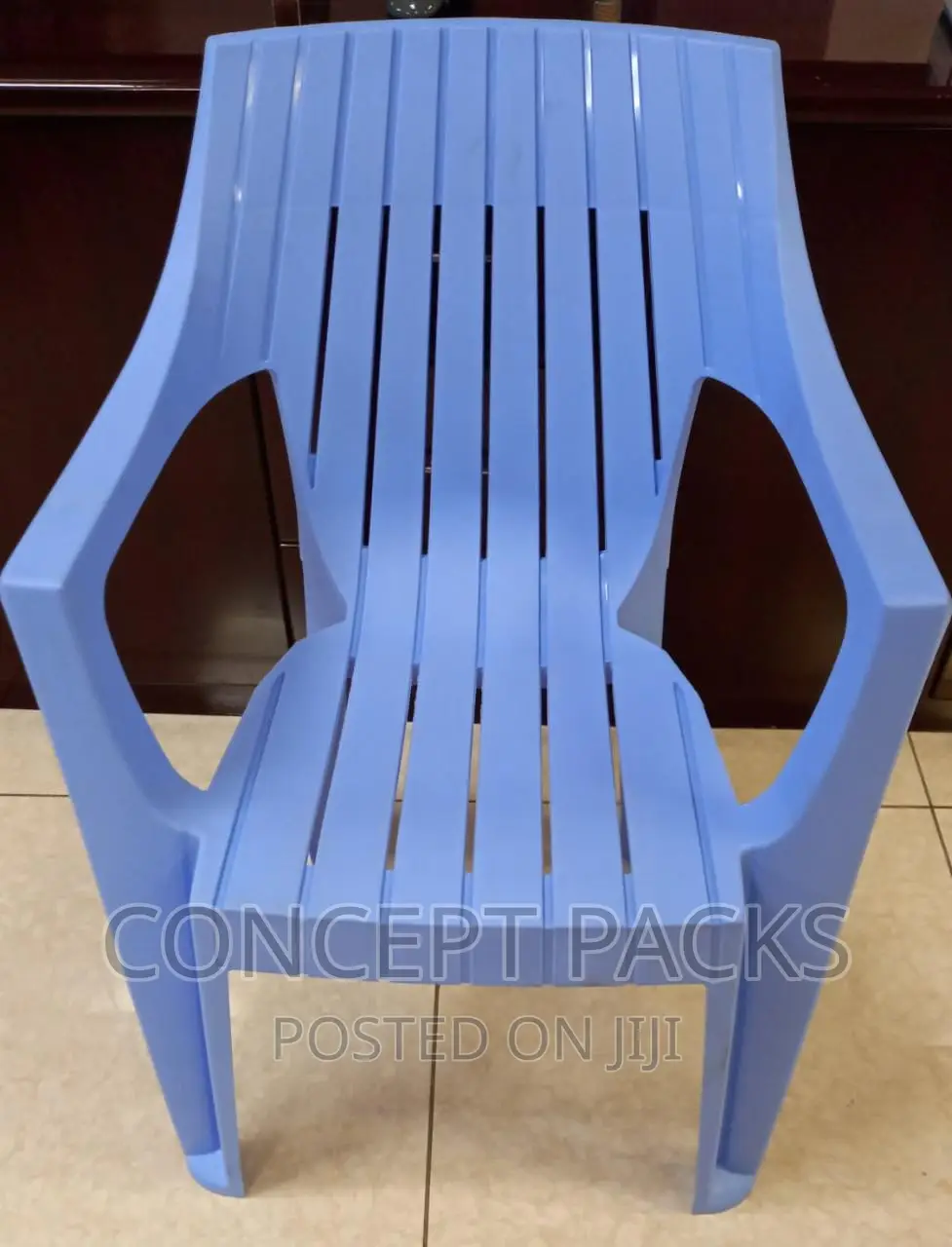 Adix Long Arm C058 Chair.