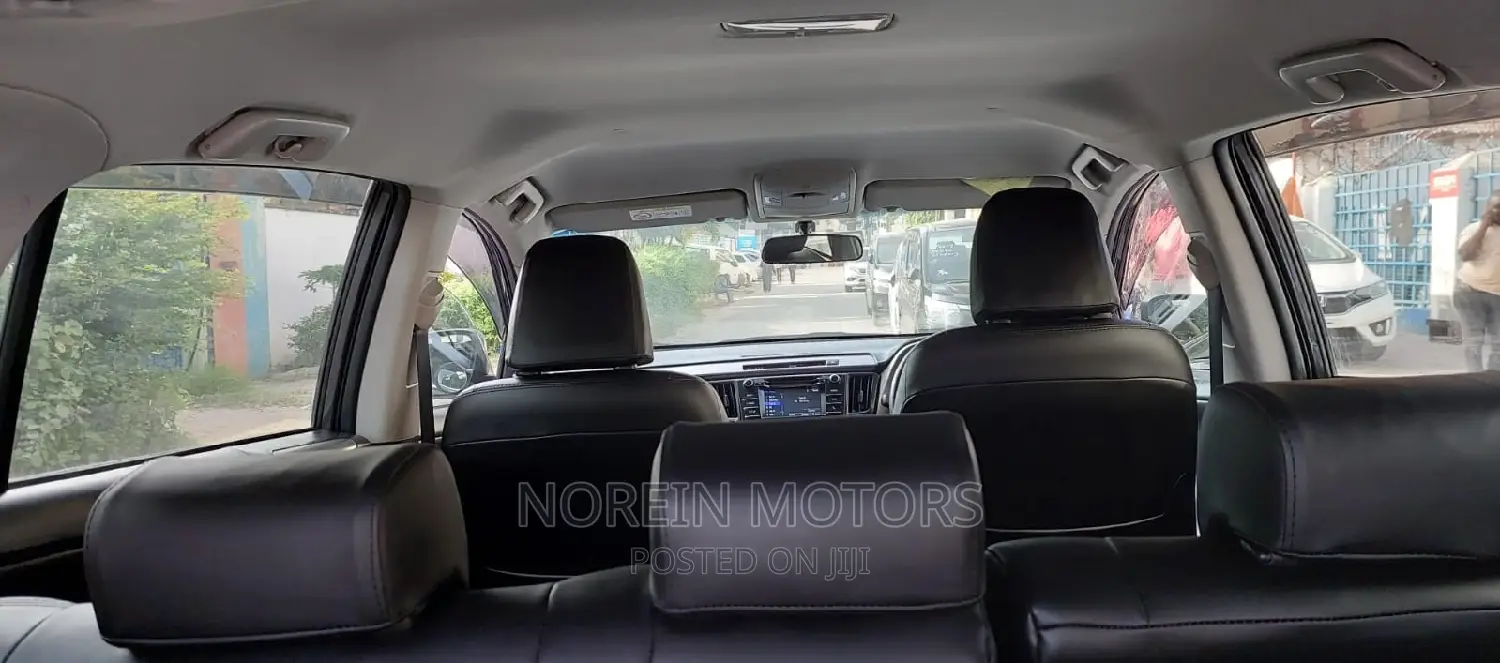 Toyota RAV4 2017 Gray