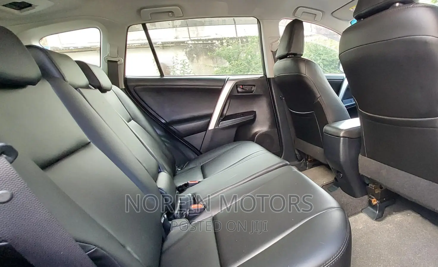 Toyota RAV4 2017 Gray