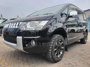 Mitsubishi Delica 2016 Black