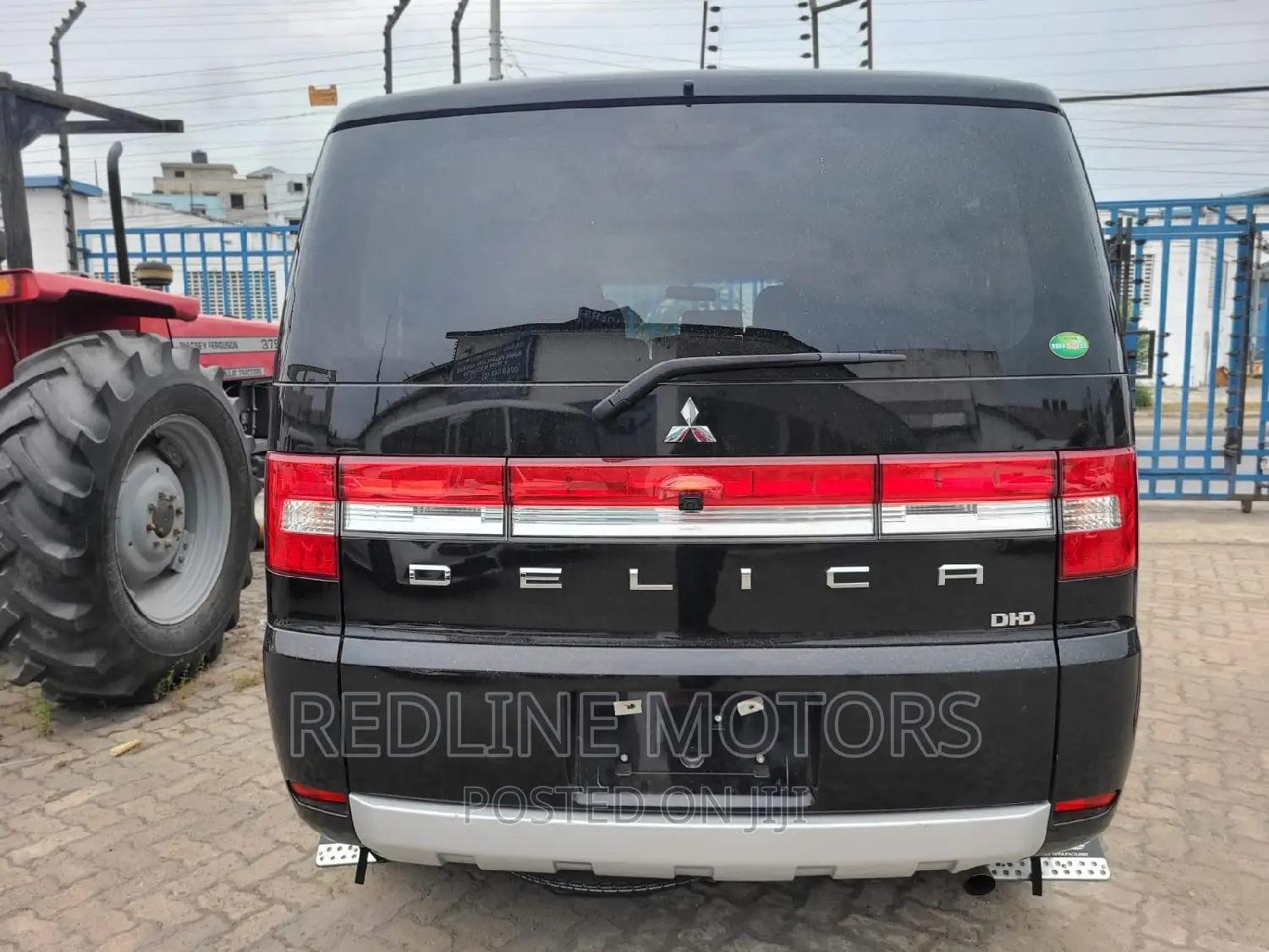 Mitsubishi Delica 2016 Black