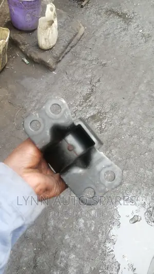 Nissan Nv350 Gear Mountain