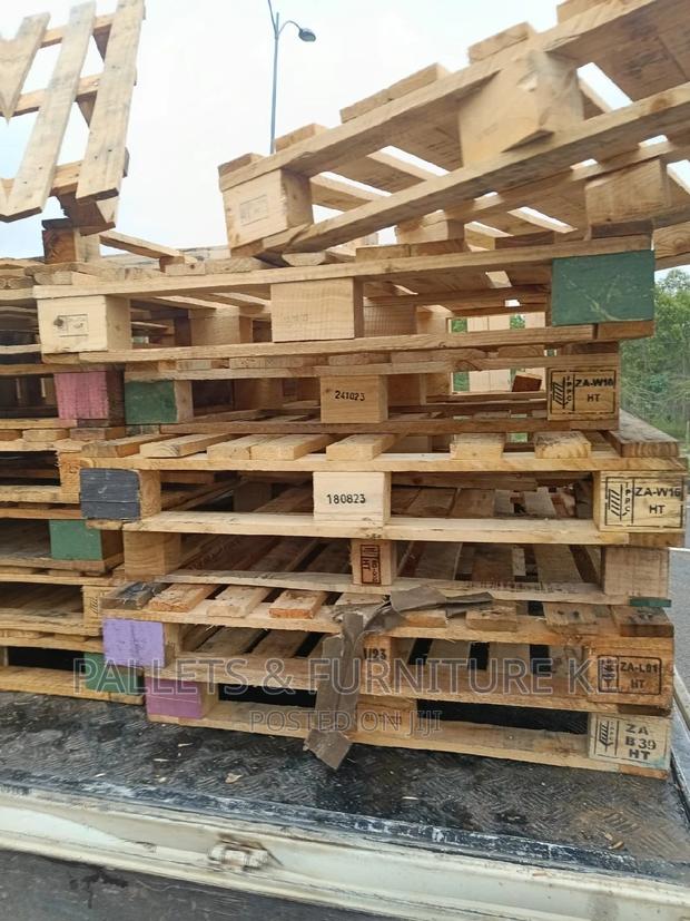 Basement Pallets - main view