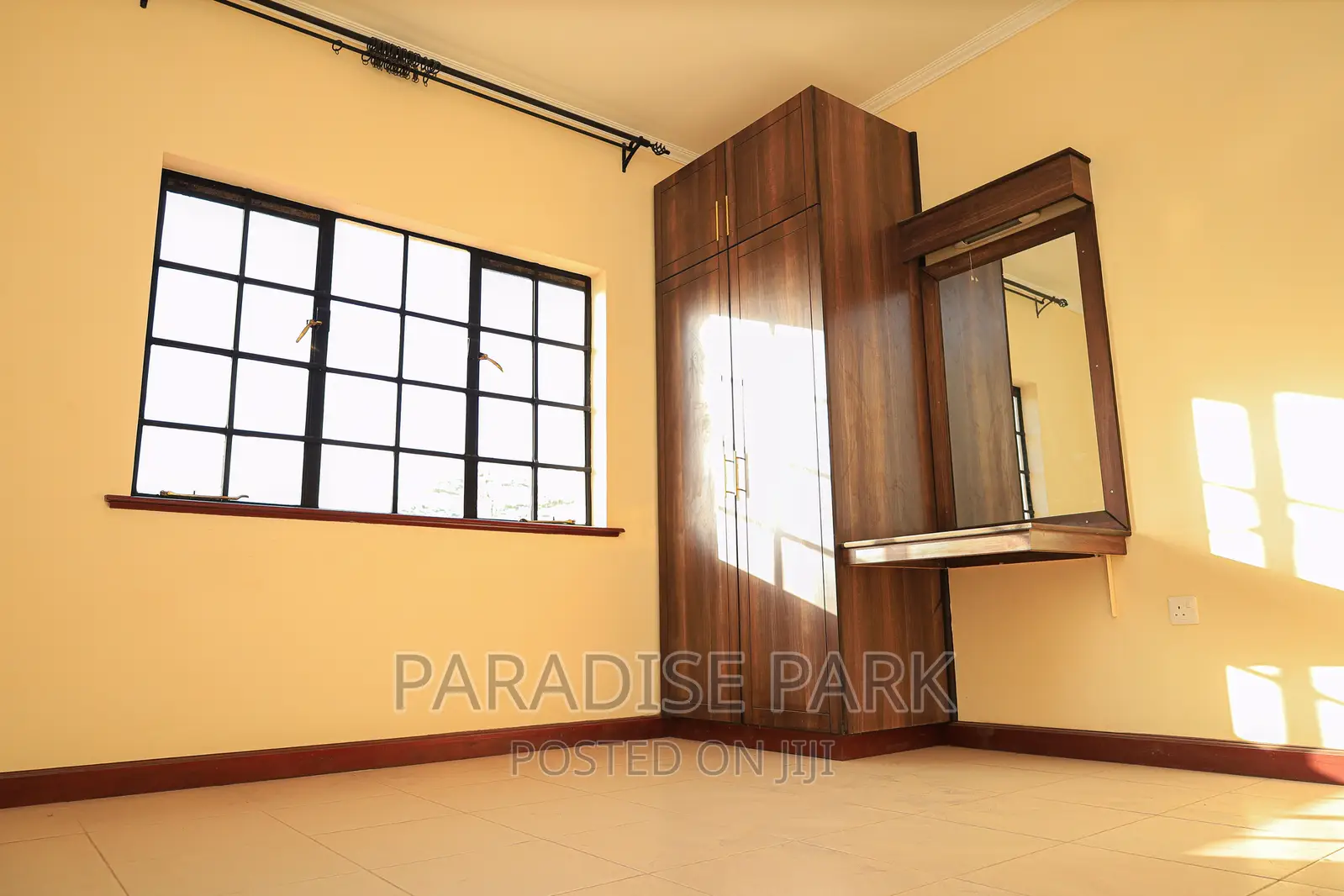 Commercial Units for Sale - Ground Floor + 1st FLR Apartment