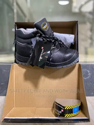 Ultimate Plus Safety Boots