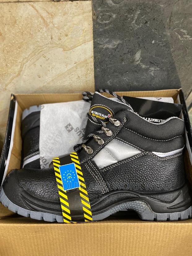 Ultimate Plus Safety Boots - main view