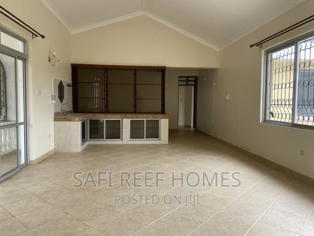 5bdrm Maisonette in Nyali for rent - thumbnail 11
