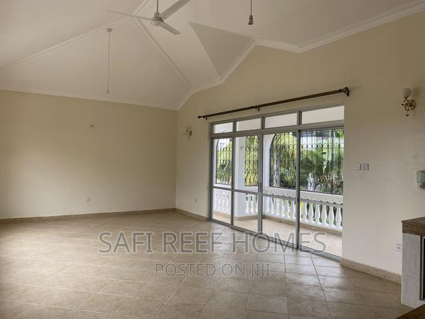 5bdrm Maisonette in Nyali for rent - thumbnail 8