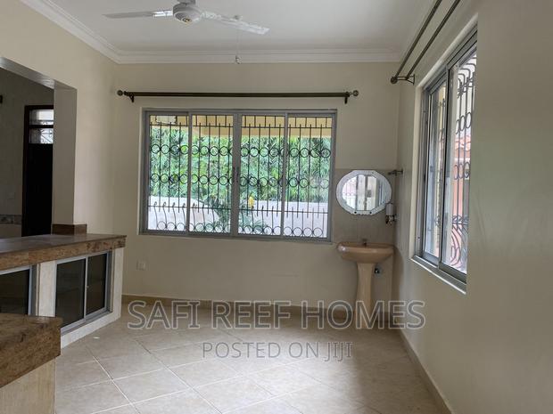 5bdrm Maisonette in Nyali for rent - thumbnail 4