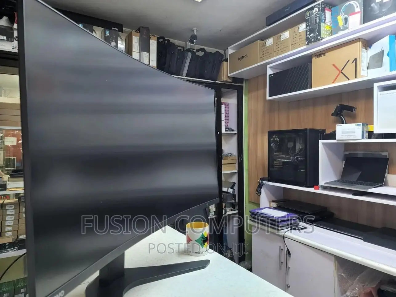 Lenovo G32qc-30 32" Curved Screen Gaming Monitor