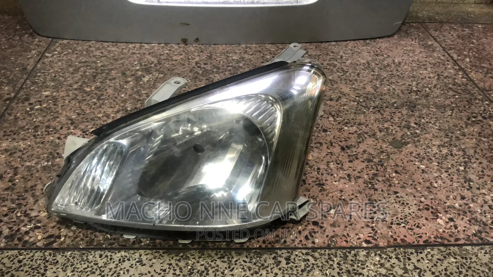 Toyota Premio 240 2005 Non Xenon Headlight