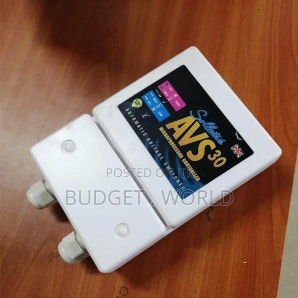 Hot-Sale 30amps Sollatek Automatic Voltage Switcher Avs30