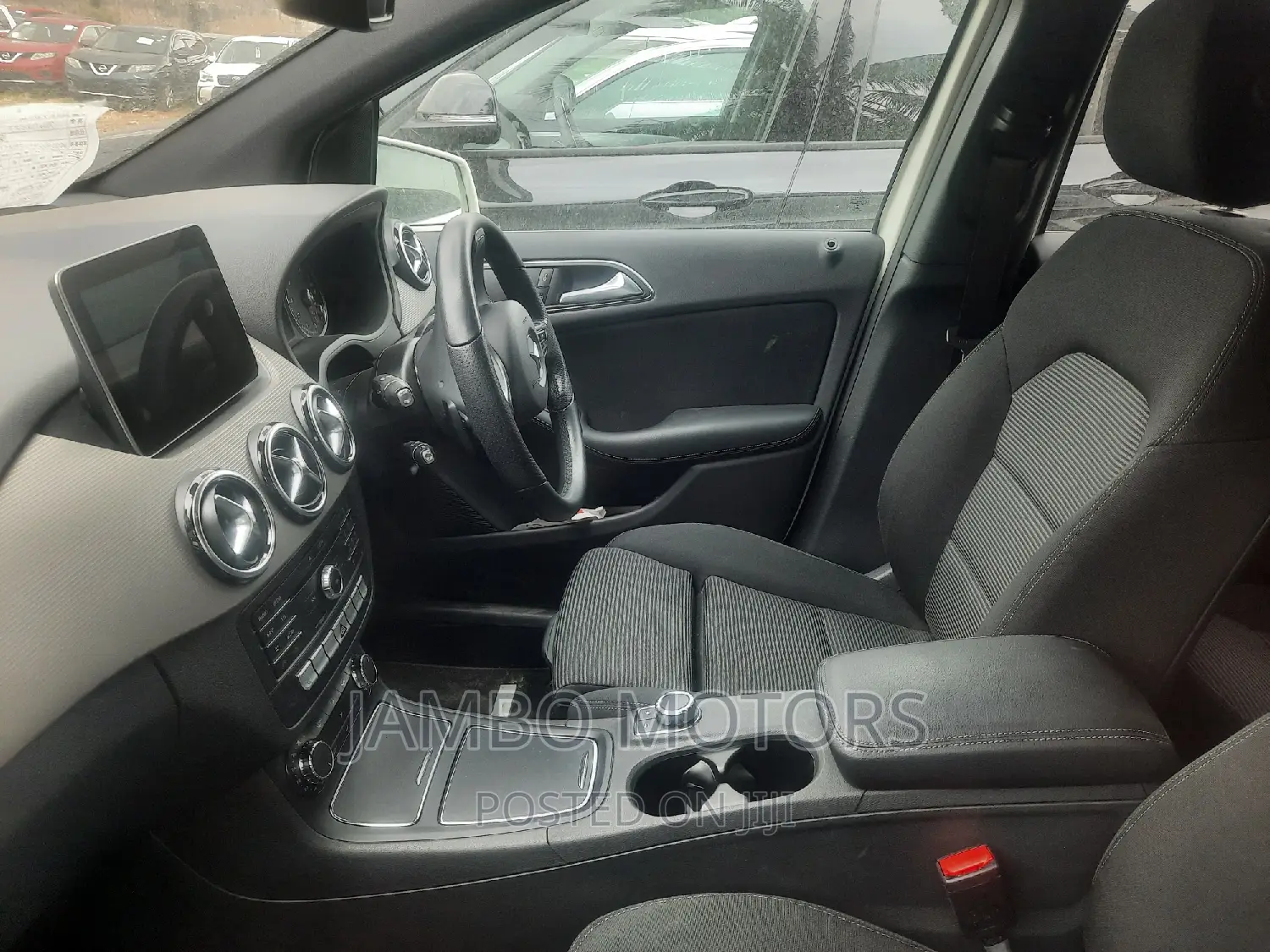 Mercedes-Benz B-Class Base B 250e 2017 White