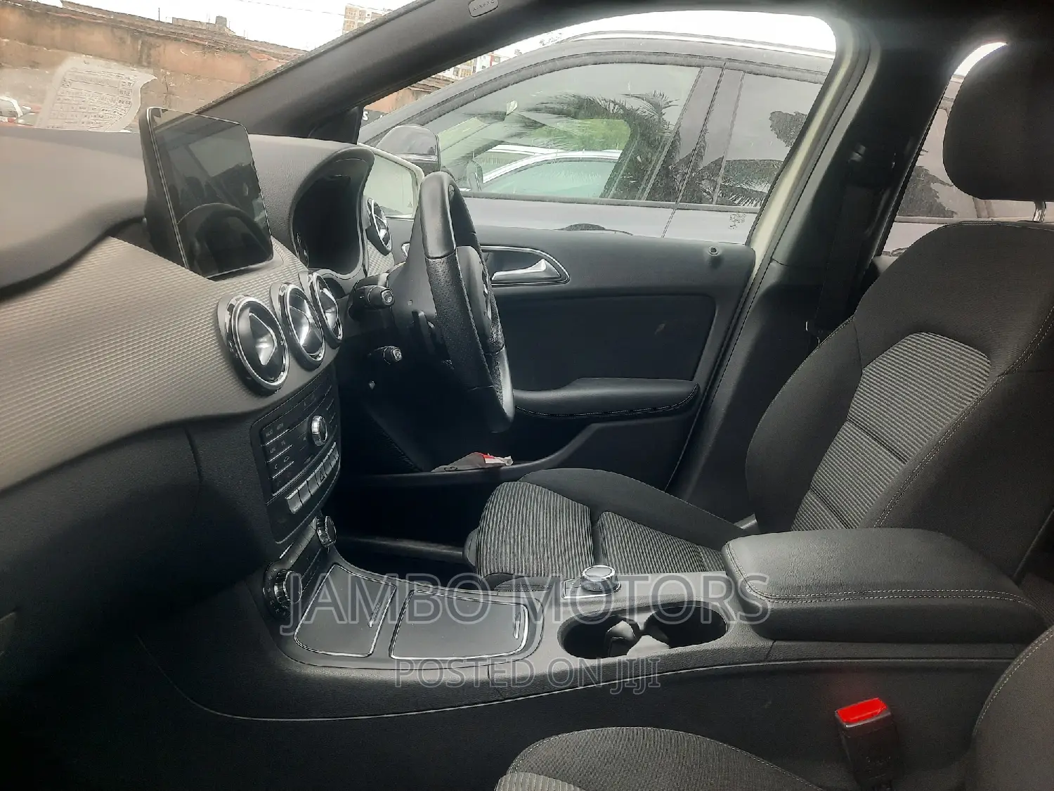 Mercedes-Benz B-Class Base B 250e 2017 White