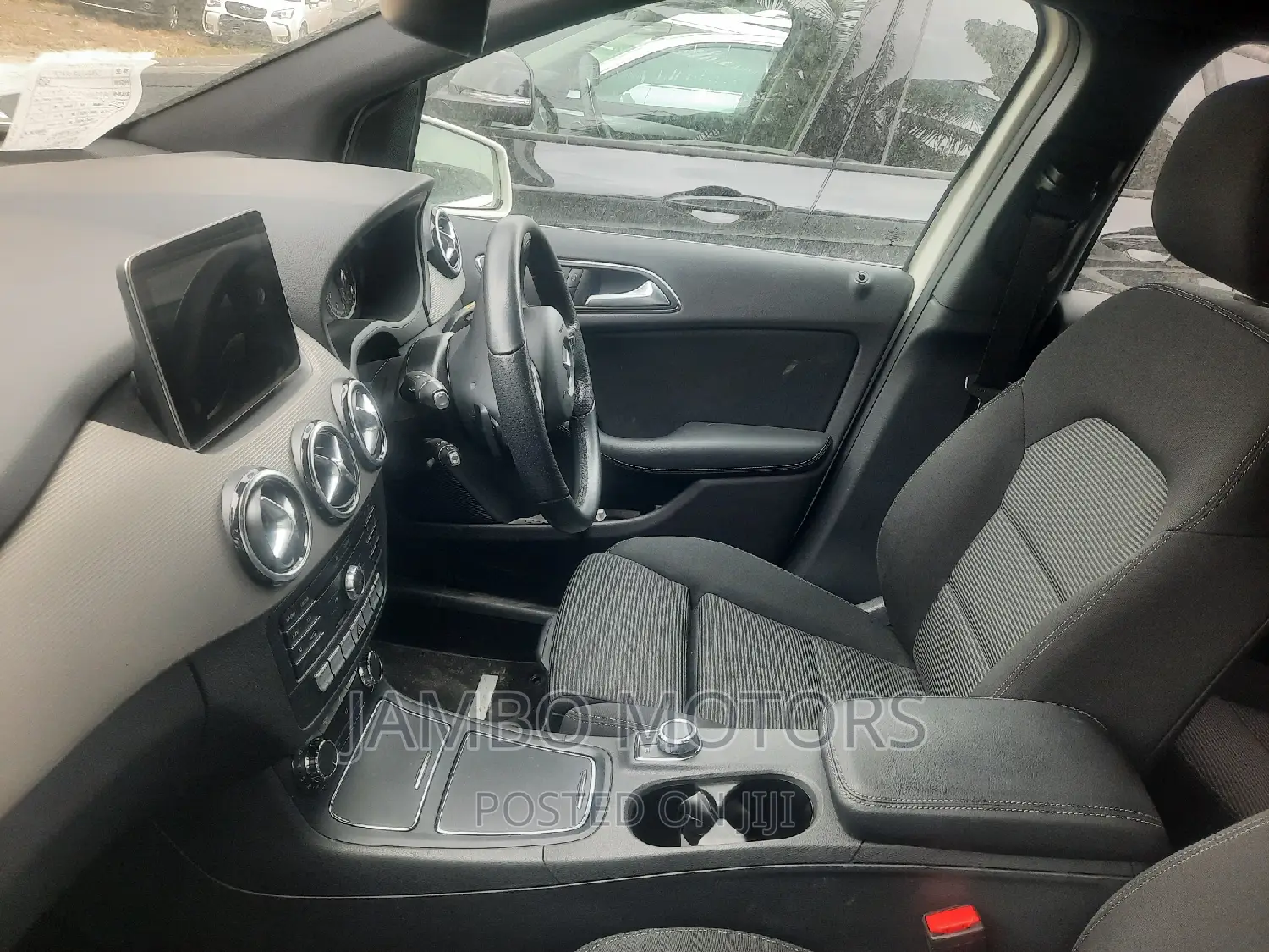 Mercedes-Benz B-Class Base B 250e 2017 White