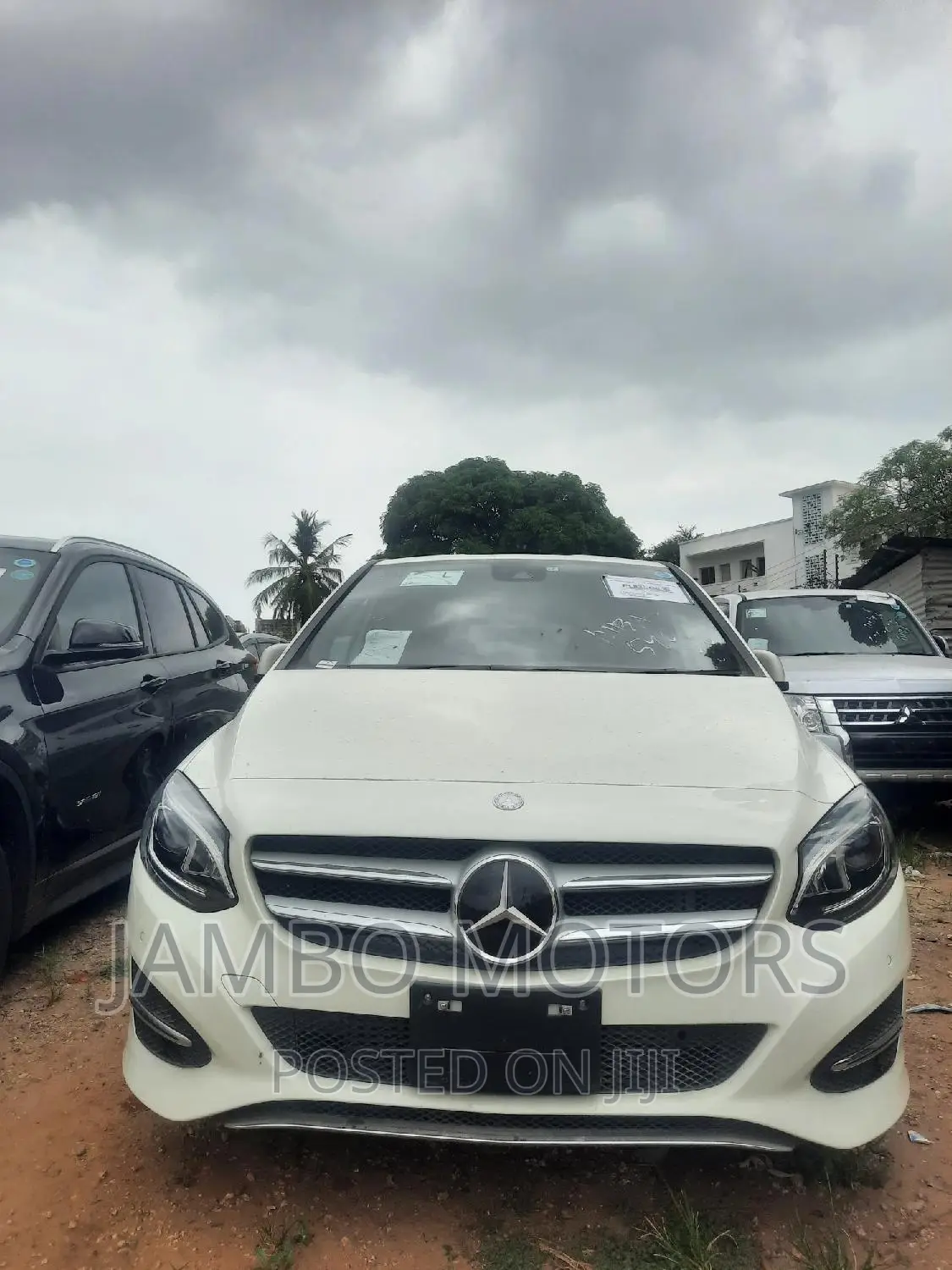 Mercedes-Benz B-Class Base B 250e 2017 White
