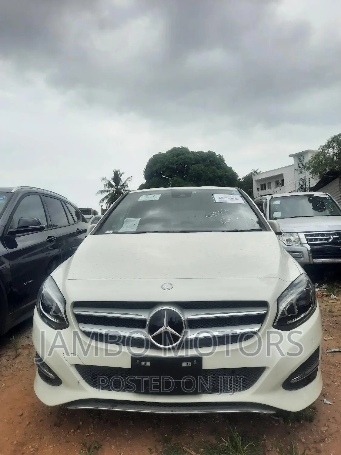 Mercedes-Benz B-Class Base B 250e 2017 White