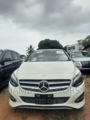 Mercedes-Benz B-Class Base B 250e 2017 White