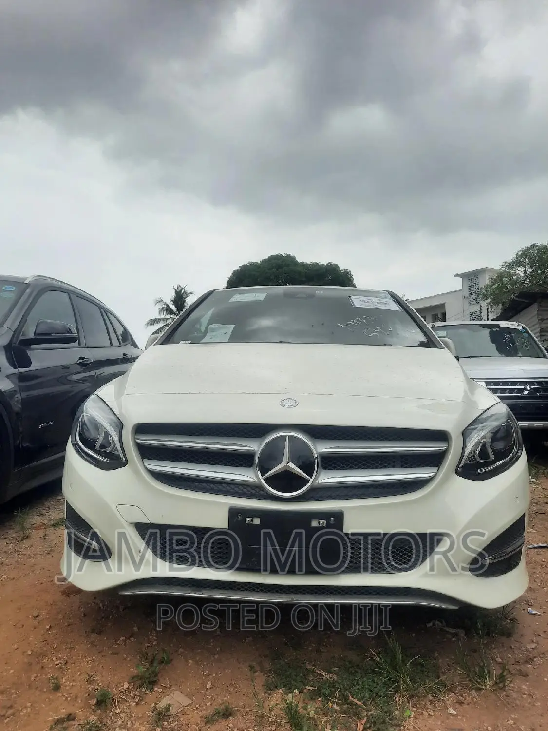 Mercedes-Benz B-Class Base B 250e 2017 White