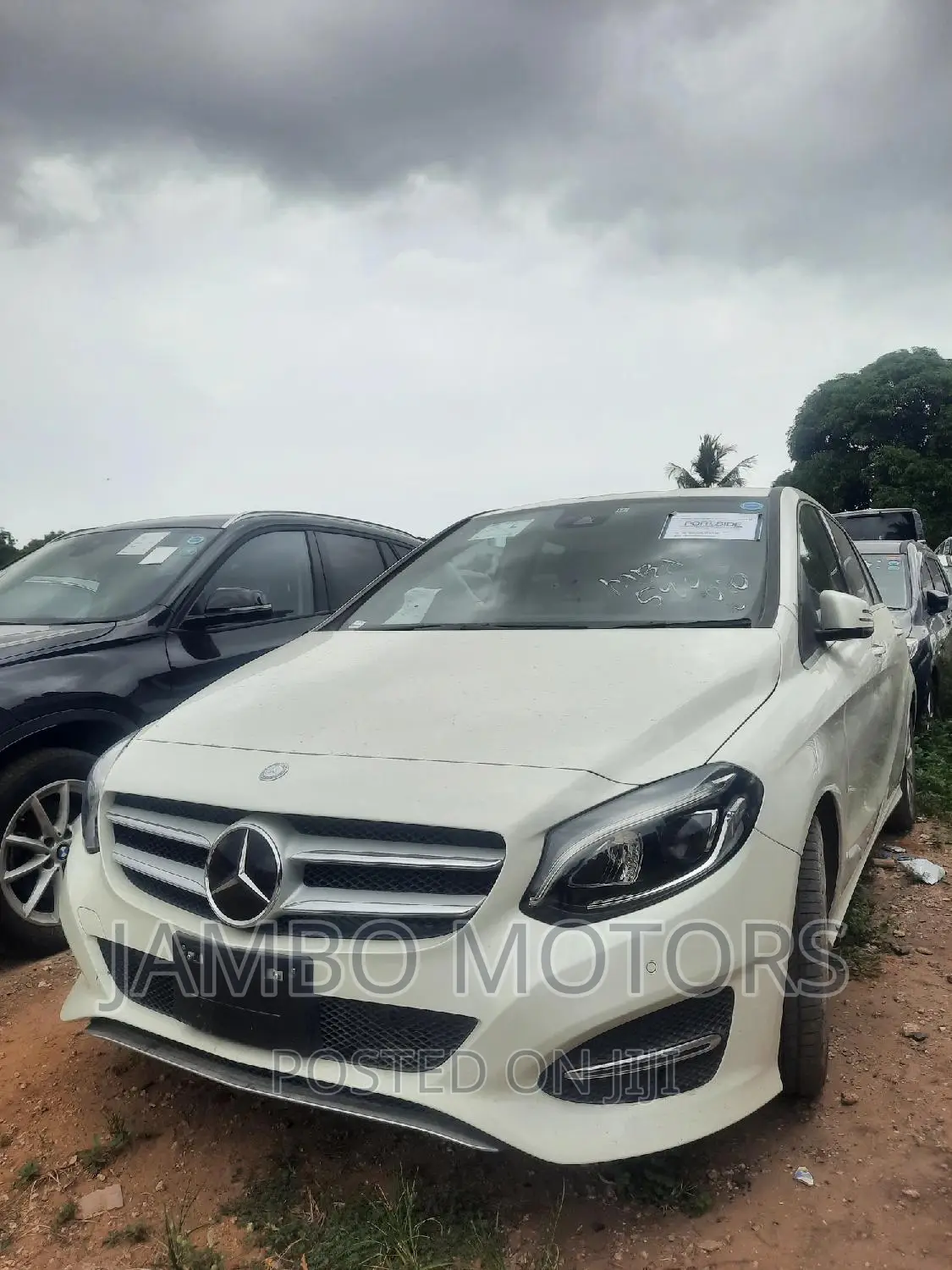 Mercedes-Benz B-Class Base B 250e 2017 White