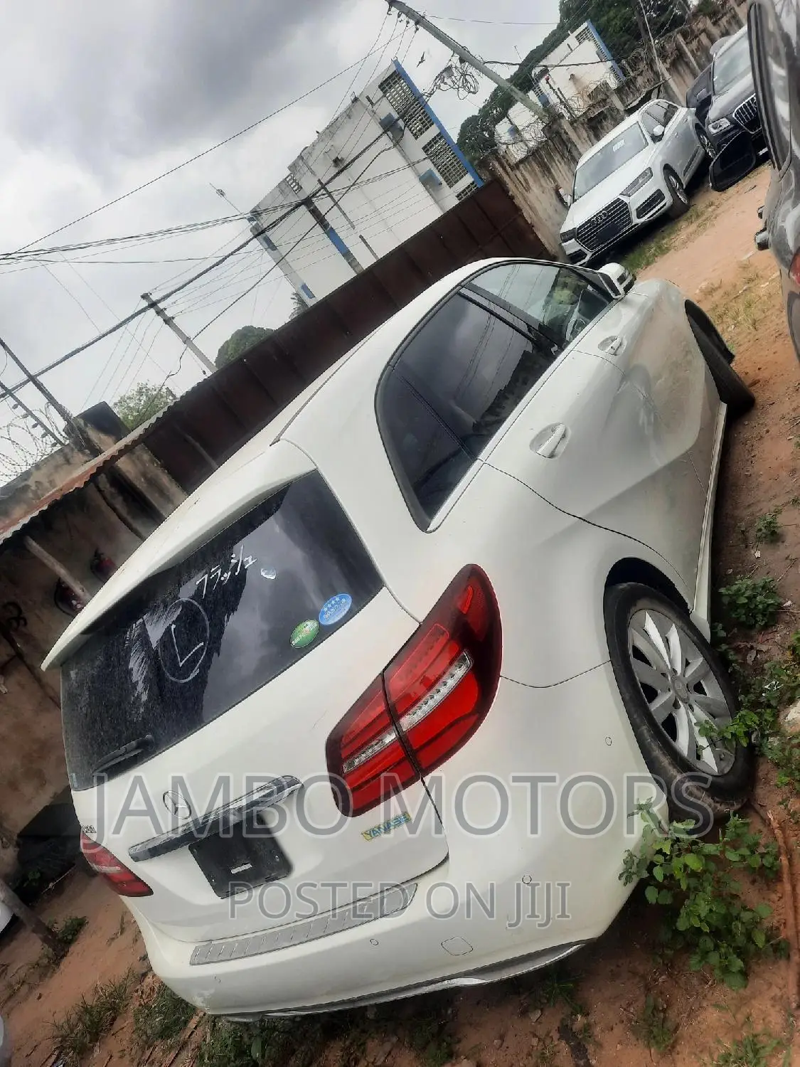 Mercedes-Benz B-Class Base B 250e 2017 White